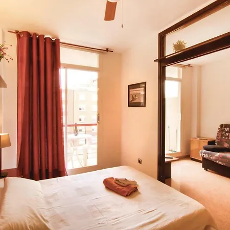One-bedroom In Apartment *